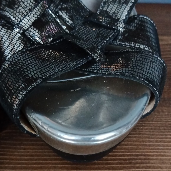 Michael Kors heels - Picture 3 of 8